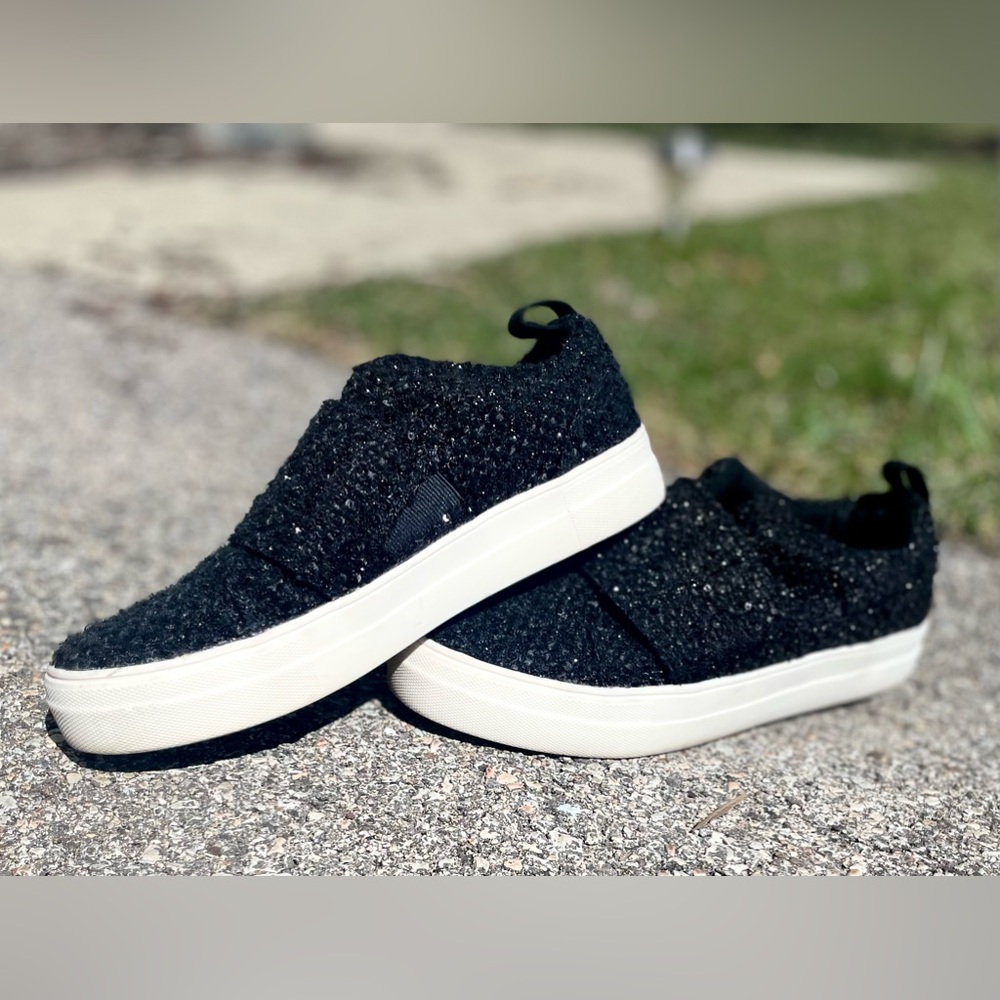 Like new black DV shoes size 8.5 - BLACK SPARKLE